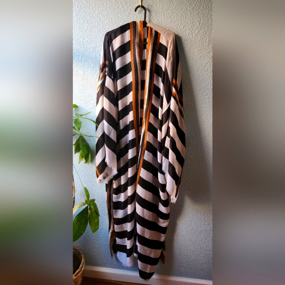 Black and white stripe Kimono style cardigan